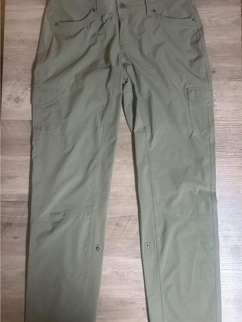 KÜHL Women’s Freeflex Roll-Up Pants in Pewter